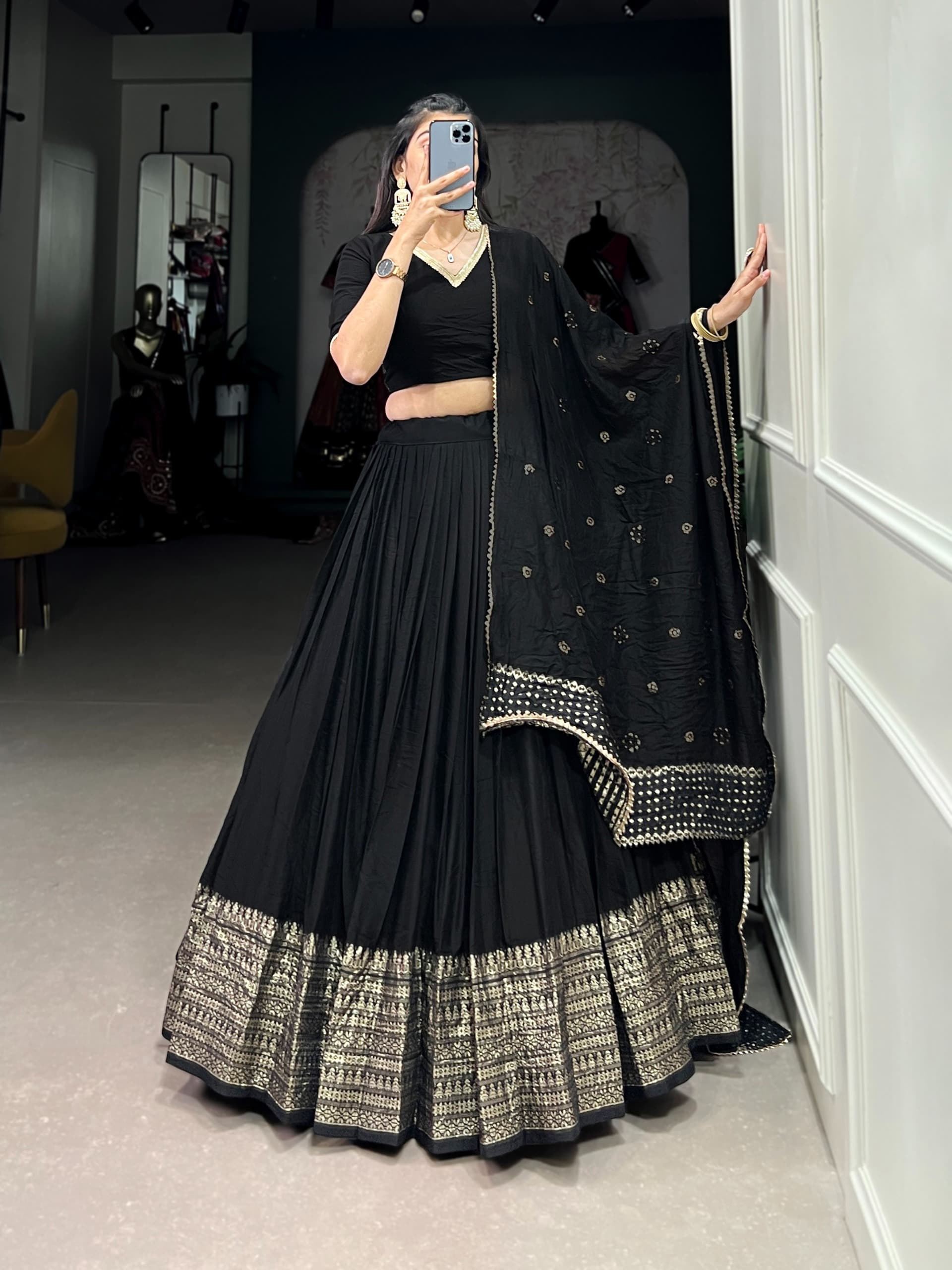 Lehengas Chanderi Zari | Zyanira